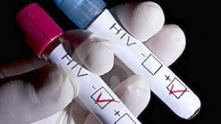 Grecii au ajuns să se injecteze cu HIV, să încaseze ajutoare sociale